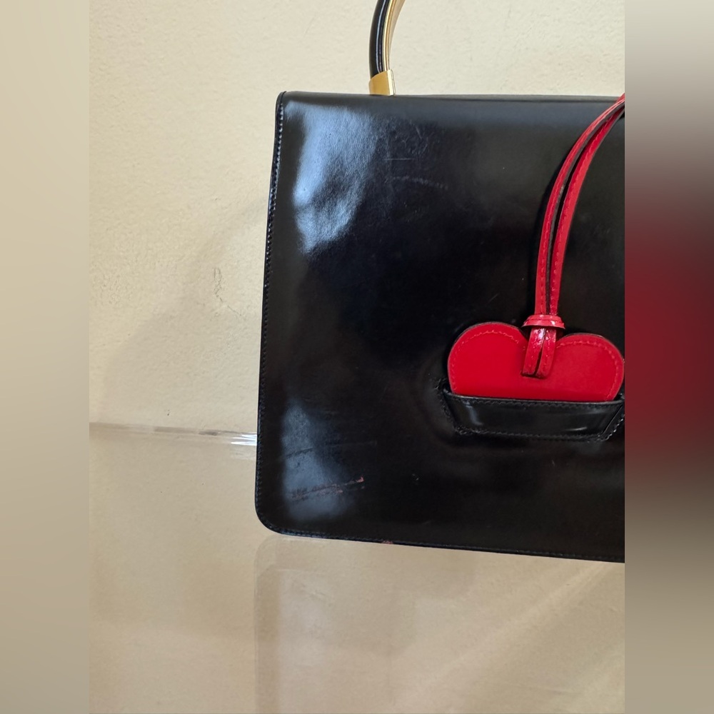 Moschino Redwall Heart Bag Black Patent Leather - Picture 3 of 16